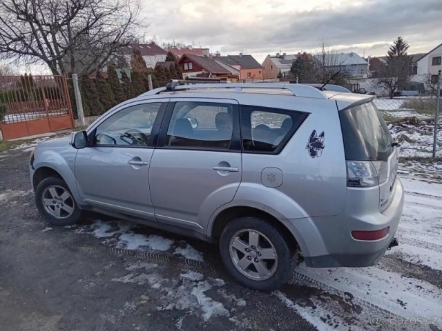 Mitsubishi Outlander 2,2