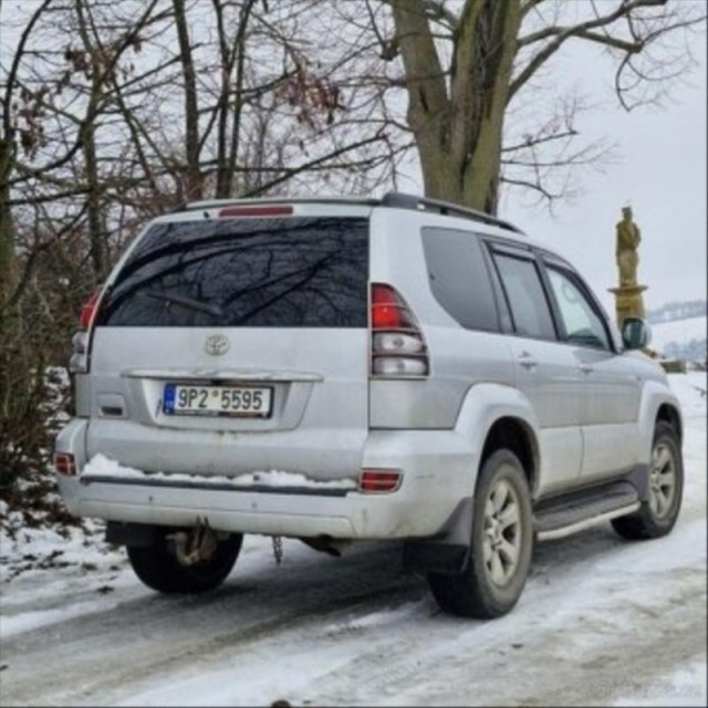 Toyota Land Cruiser 120
