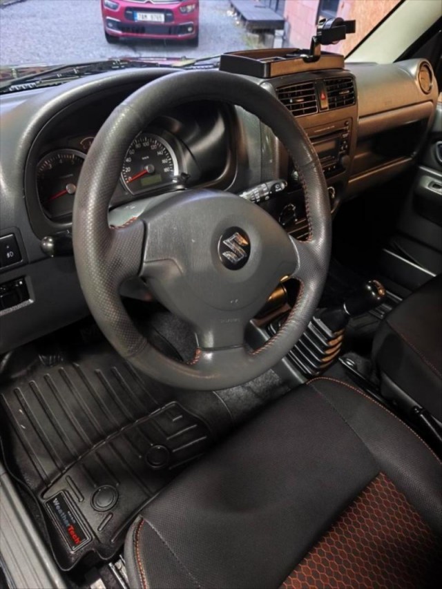 Suzuki Jimny 1,3