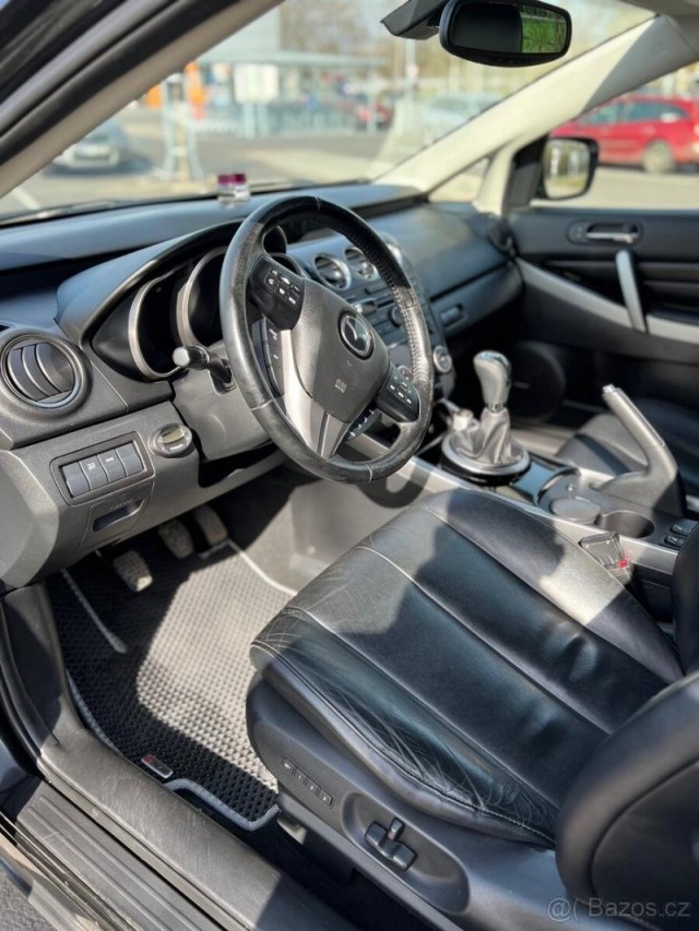 Mazda CX-7 2,2   2011.11