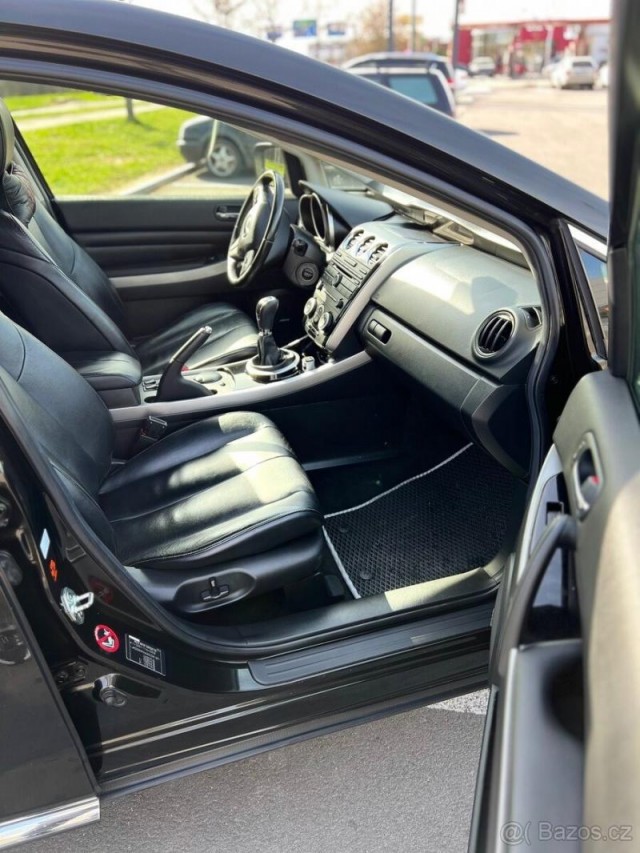 Mazda CX-7 2,2   2011.11
