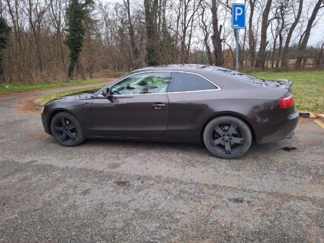 Audi Q5 2,0   2 l benzin