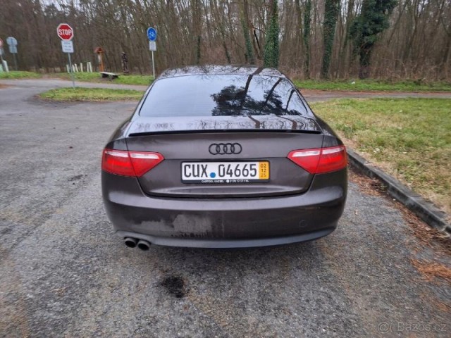 Audi Q5 2,0   2 l benzin