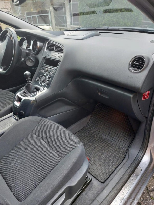 Peugeot 5008 1,6   Prodám