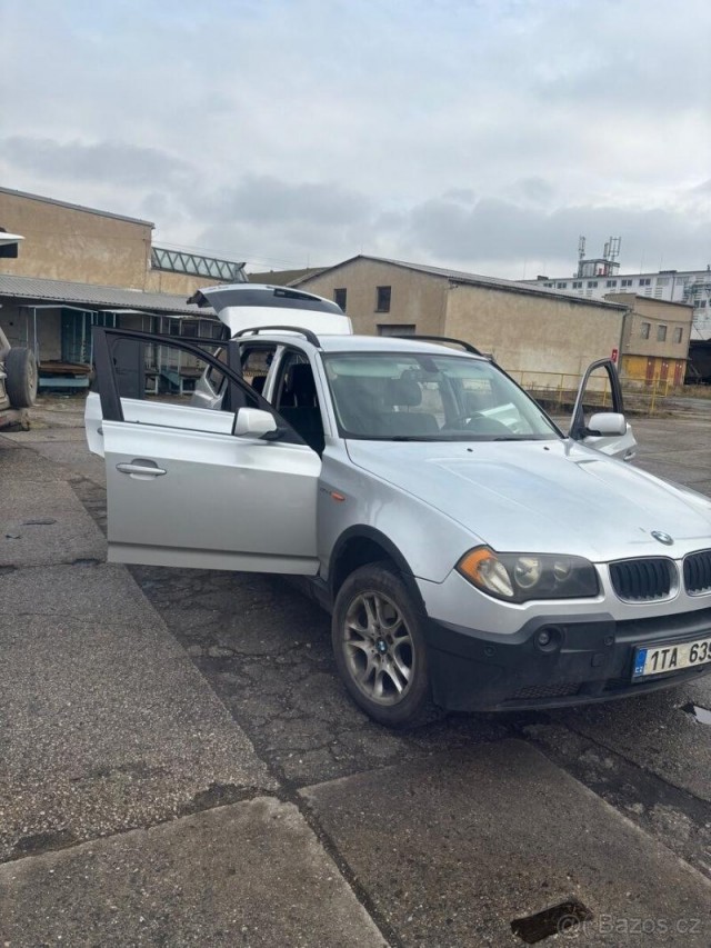 BMW X3 3,0   V6 D