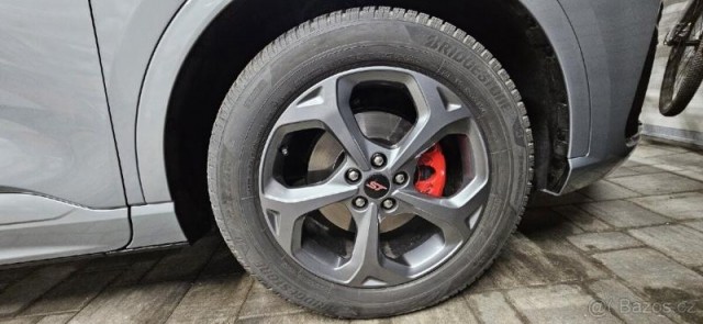 Ford Kuga ST Line 137kW,naj. 21.800km