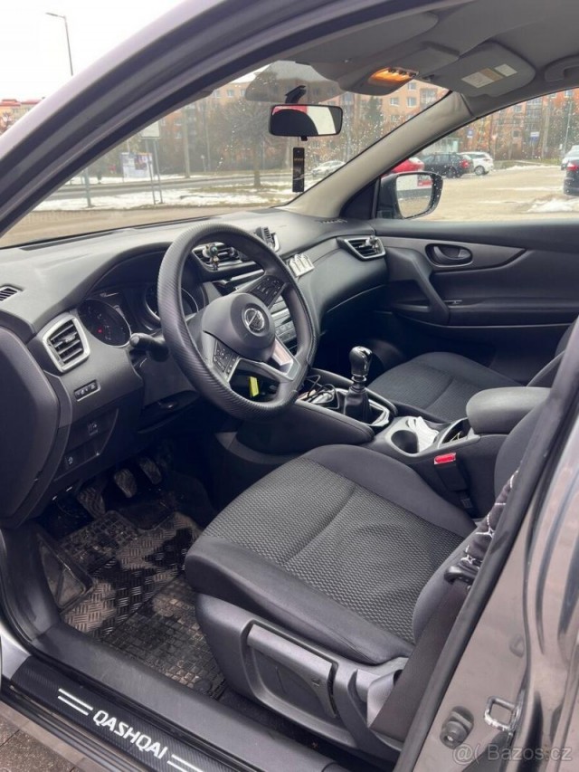 Nissan Qashqai 1,2
