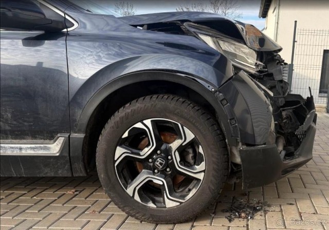 Honda CR-V 1,5   VTEC | 110t. km | NOSNÍK