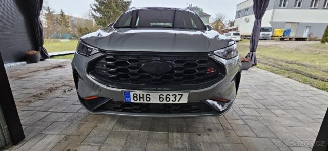 Ford Kuga ST Line 137kW,naj. 21.800km