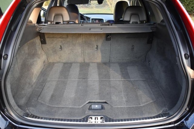 Volvo XC60 2,4   Summum 158 kw AT