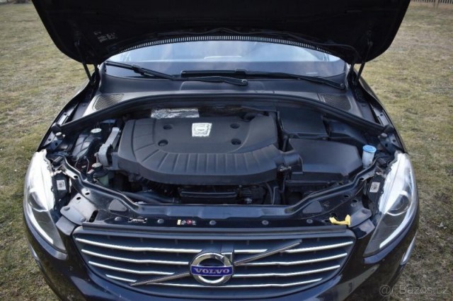 Volvo XC60 2,4   Summum 158 kw AT