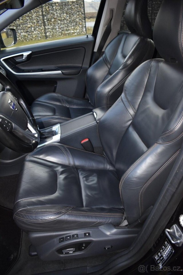 Volvo XC60 2,4   Summum 158 kw AT