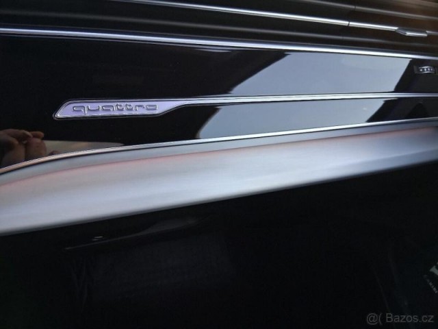 Audi Q7 3,0   tdi 210 kW s-line