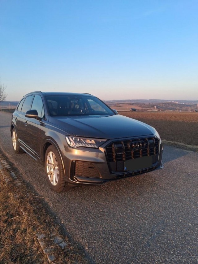 Audi Q7 3,0   tdi 210 kW s-line