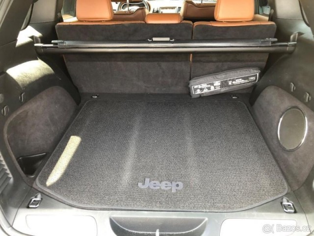 Jeep Grand Cherokee 3,0   Summit CRD