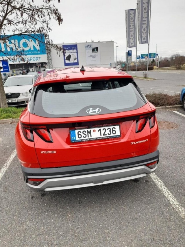 Hyundai Tucson 1,6   Podej auta