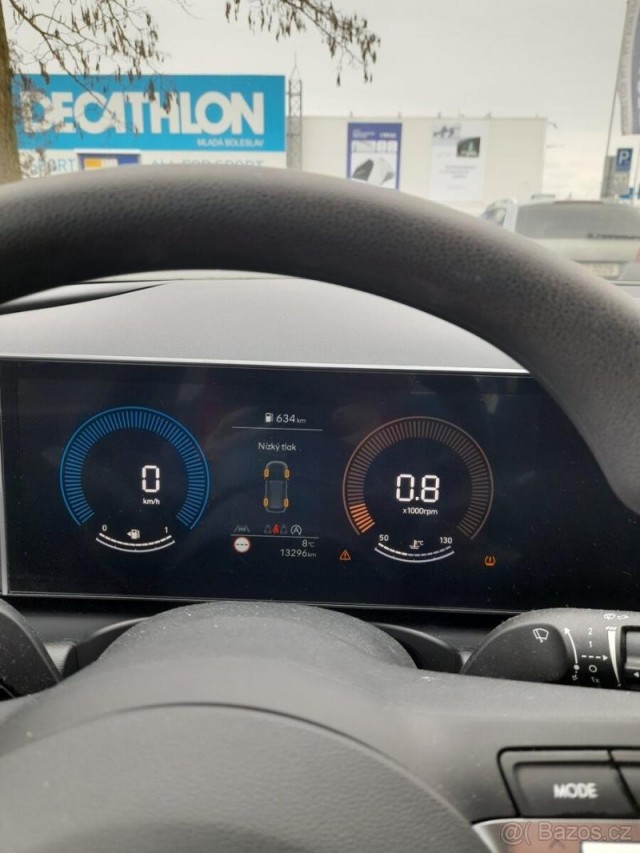 Hyundai Tucson 1,6   Podej auta