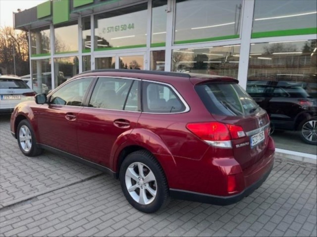 Subaru Outback 2,0   110 kW AWD AUTOMAT, kůže