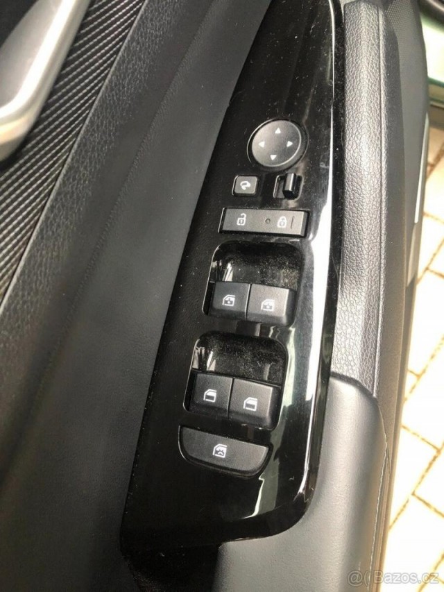 Kia Sportage 1,6   NQ5 T-GDi GPF 4x2 TOP 20