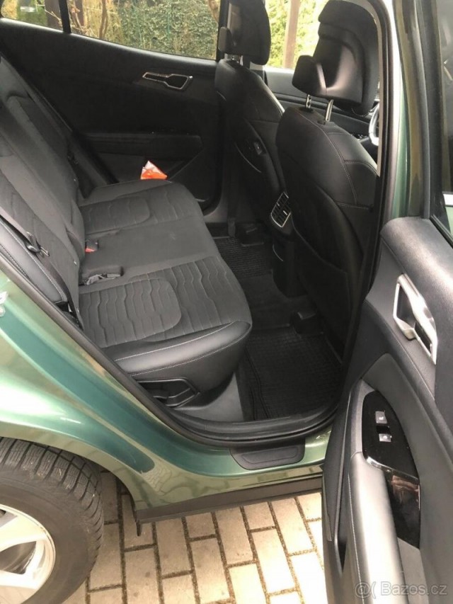 Kia Sportage 1,6   NQ5 T-GDi GPF 4x2 TOP 20