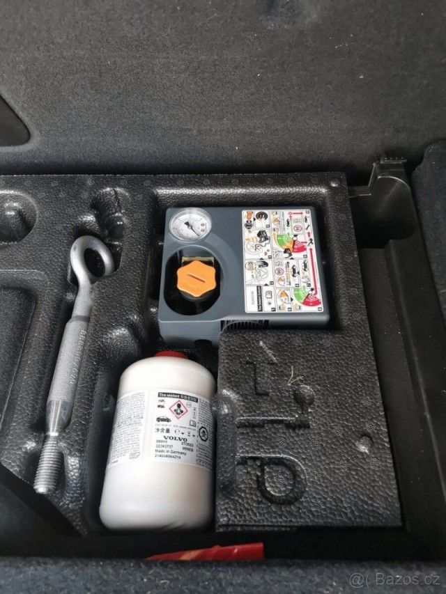 Volvo XC60 2,0   D4 FWD 140 kW 2019 | DPH