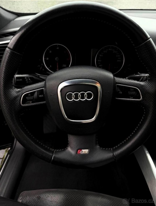 Audi Q5 2,0   Quattro S-line, 2010,Pan