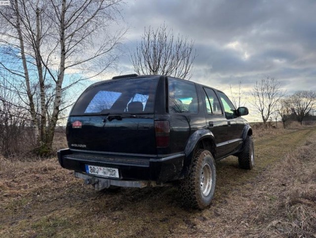 Chevrolet Blazer 4,3   4x4 V6 VORTEC, off-road