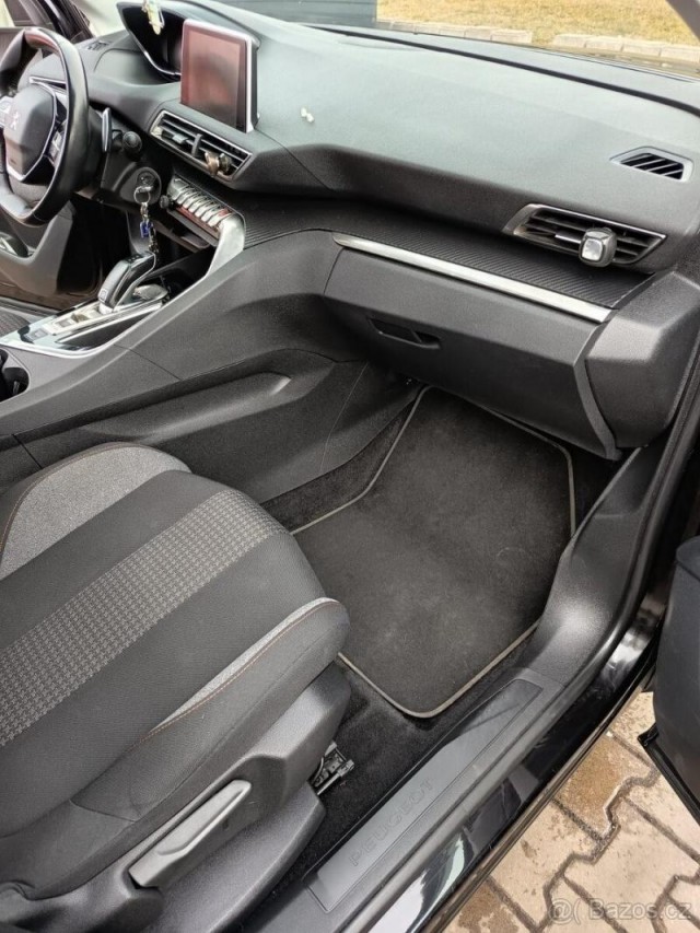 Peugeot 3008 1,5   HDI