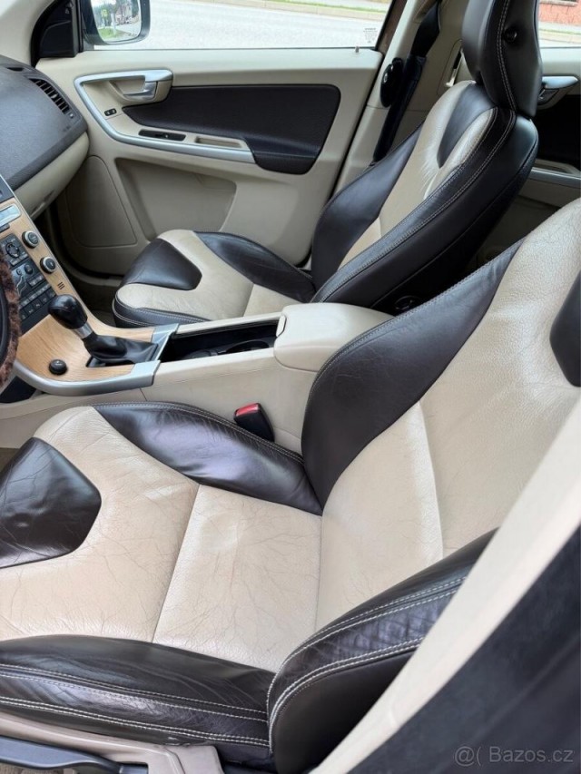 Volvo XC60 2,4   AWD, 120 kW, manuál, kůž
