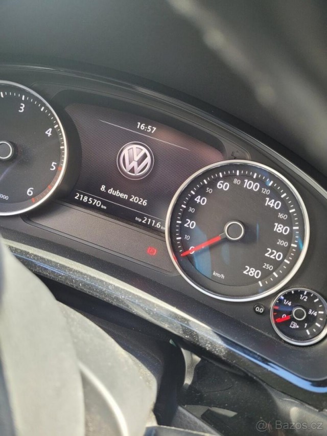 Volkswagen Touareg 3,0   TDi V6 193kw 4M R-LINE