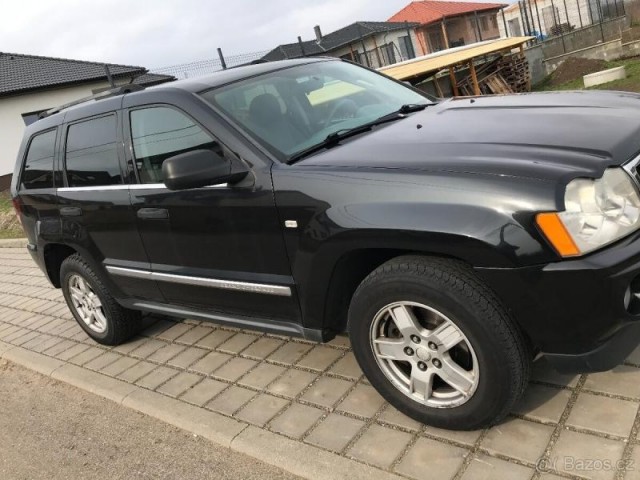 Jeep Grand Cherokee 3,0   CRD Laredo a tažné
