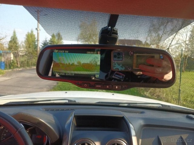 Dacia Duster 1,6   rok výroby 2016, motor