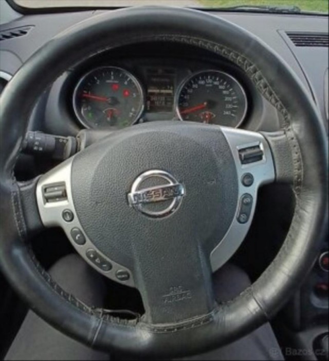 Nissan Qashqai 1,6   dci 96 kW PANORAMA