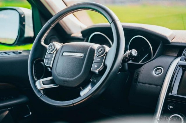 Land Rover Discovery 3,0   HSE, 7 mist, servisováno