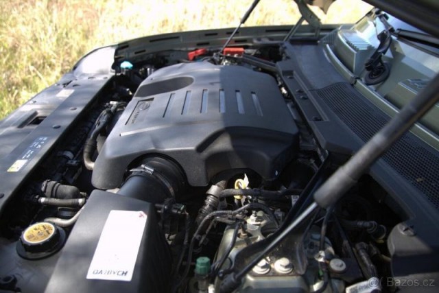 Land Rover Defender 3,0   110