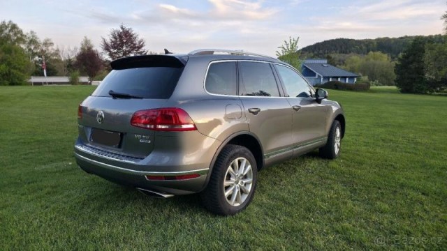 Volkswagen Touareg 3,0   TDI 193KW Top stav