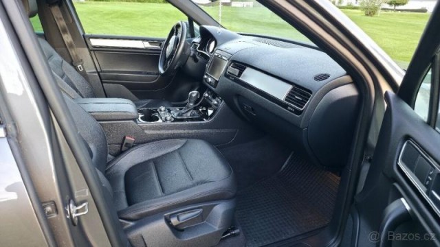 Volkswagen Touareg 3,0   TDI 193KW Top stav