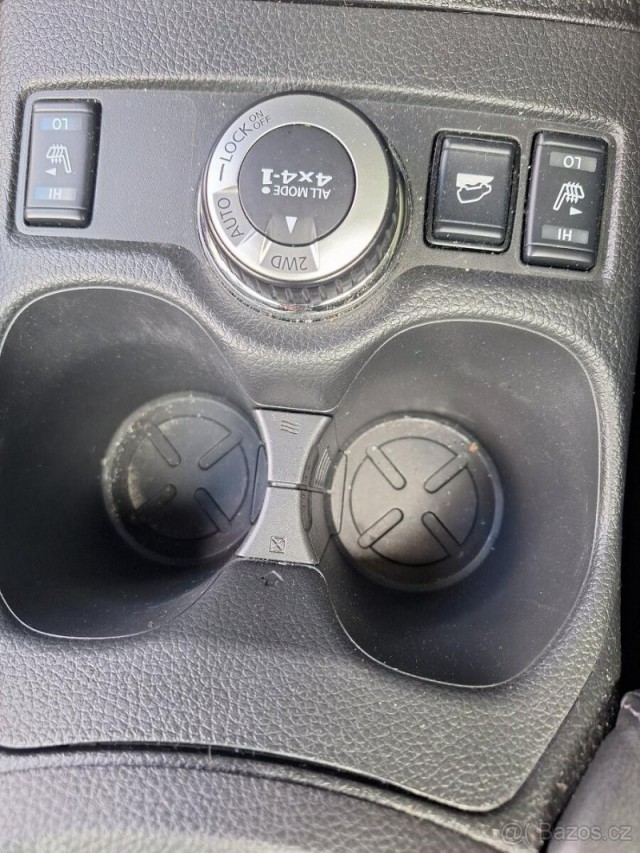 Nissan X-Trail 2,0   dCi 4x4 automat