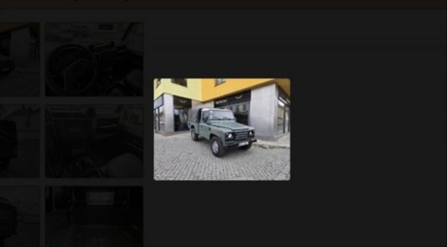 Land Rover Defender 