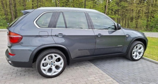 BMW X5 xDrive 180kW pravidelně servis