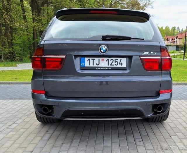 BMW X5 xDrive 180kW pravidelně servis