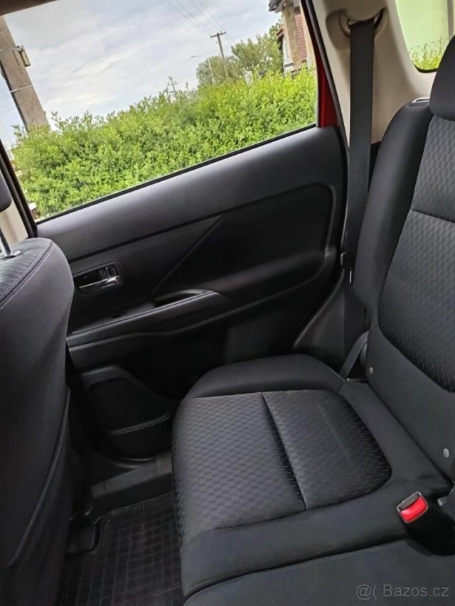 Mitsubishi Outlander 2,3   Di-D 110kw 9/2014 -