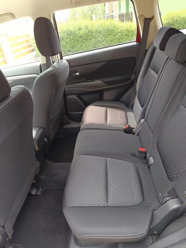 Mitsubishi Outlander 2,3   Di-D 110kw 9/2014 -