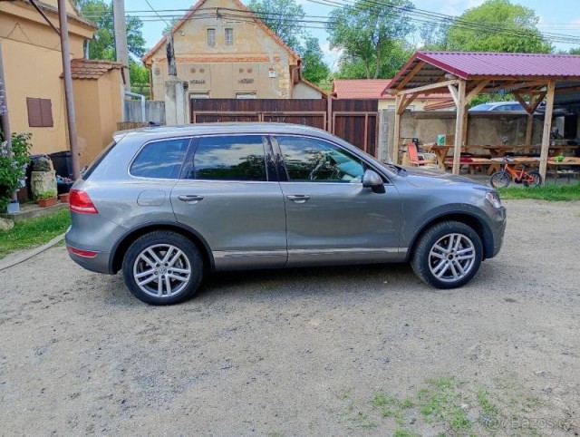 Volkswagen Touareg 3,0   tdi 176kw
