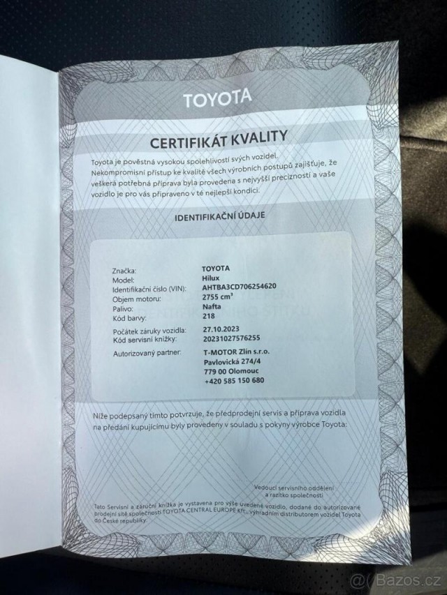 Toyota Hilux invicible v plné výbavě
