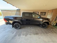 Toyota Hilux invicible v plné výbavě
