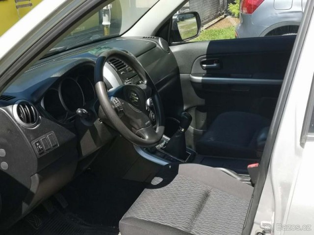 Suzuki Grand Vitara 1,9   2012