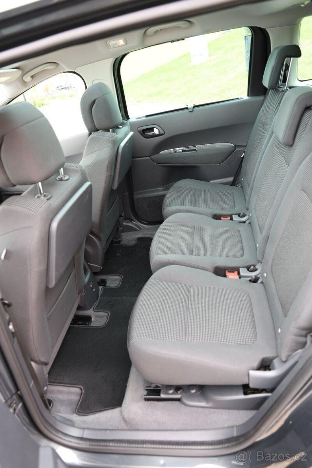 Peugeot 5008 2,0   HDI 120 kw