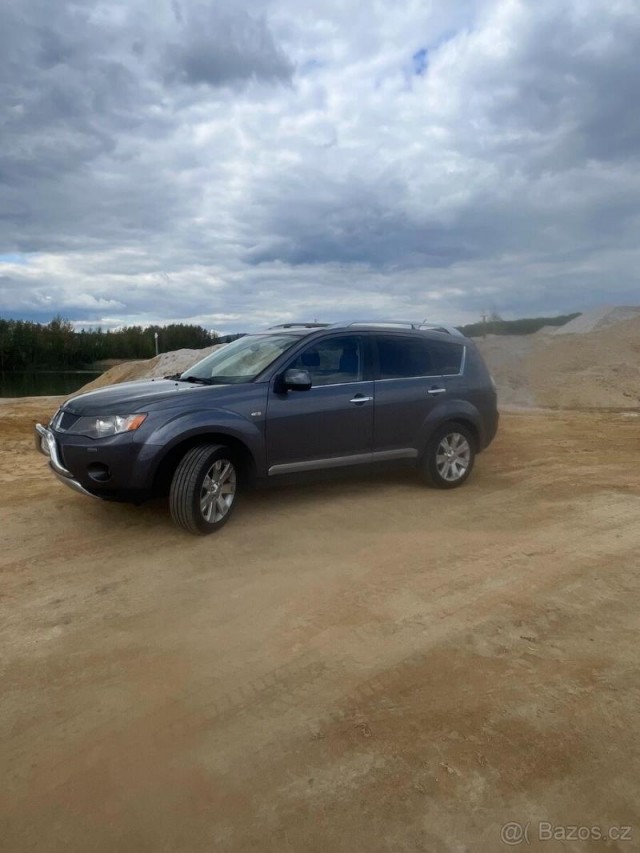 Mitsubishi Outlander 2,4   2008 2.4i, 4WD, 125KW, 7