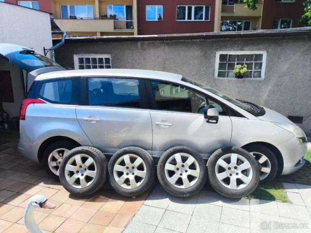 Peugeot 5008 1,6   r. výr 2010,nafta - Hdi,